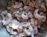 Foto langkah ke 1 dari resep Tumis Pepaya Muda Udang.