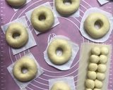 Gambar langkah 3 resipi Donat lembut.