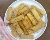 Foto langkah ke 3 dari resep Singkong Goreng Spicy.
