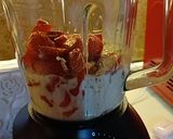 Foto del passaggio 1 della ricetta Frappé banana e fragole 🍓