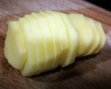 Foto del paso 3 de la receta: Salchichas especiadas caseras sin tripa con patata y maíz