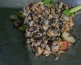 Foto langkah ke 3 dari resep Tumis Kerang Ala Warteg.