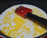 Foto langkah ke 3 dari resep Baked potato, smoked beef and cheese.