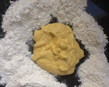Foto del paso 2 de la receta: Pasta frola de membrillo y dulce de leche !