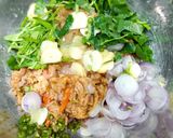 รูปขั้นตอนการทำที่ 4 ของ ยำ Chili Tuna #อาหารไทยง่ายๆ