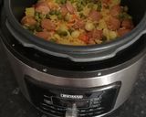 Foto del paso 3 de la receta: Arroz con chorizos en olla a presión eléctrica