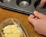 Foto del passaggio 3 della ricetta Tortini farina di carrube e farina di patate dolci glutenfree