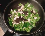 Foto del paso 6 de la receta Cogollos y pollo con verdura a la cerveza