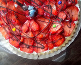 Foto del paso 6 de la receta: Tarta de Frutillas con Crema