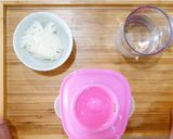 Foto langkah ke 1 dari resep Bubur dari Nasi untuk bayi 6 bulan (MPASI) dan cara MENYIMPANnya.