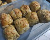Foto langkah ke 8 dari resep Bolen Pisang Cokelat Keju pakai Pastry Instan.