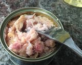 Foto del paso 2 de la receta: Atún en lata guisado