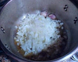 Foto del paso 7 de la receta: Lomo con hueso de cabrito en salsa de lavanda y azafrán