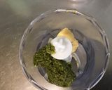 Une image de l'étape 2 de Sauce salade au pesto de fanes de radis.