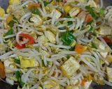 Foto langkah ke 5 dari resep Tumis Tahu Toge.