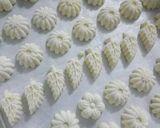 Foto langkah ke 5 dari resep Kue Bangkit Santan.