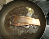 รูปขั้นตอนการทำที่ 5 ของ Spaghetti Aglio e Olio with Grilled Salmon