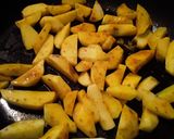 Foto del paso 2 de la receta: Papas "fritas"🍟Antojo Paposo😋😊😋
