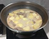 Foto langkah ke 3 dari resep Kalio daging sapi dan kentang sederhana bumbu instan.