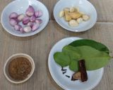 Foto langkah ke 1 dari resep Semur Daging Kentang.
