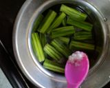 रसाळ शेकट्याच्या शेंगा (rasal sektyachya shenga recipe in marathi) रेसिपी स्टेप 2 फोटो