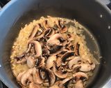 Foto del paso 1 de la receta: Risotto de champiñones