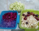 Foto langkah ke 1 dari resep Salad Buah Yogurt Cimory.