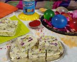 A picture of step 4 of Thandai Chocolate Pista fudge.