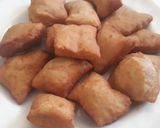 A picture of step 5 of Cardamon mandazi.