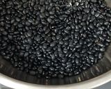 Foto del paso 1 de la receta: Alubias 🫘 negras con lacón salado 🥩