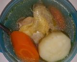 Foto del paso 3 de la receta: Caldo de pollo a mi estilo con plátano