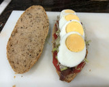 Foto del paso 5 de la receta: Bocadillo de anchoas de la escala