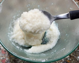 Foto del paso 11 de la receta: 😍🥥 Budín húmedo de coco, relleno con dulce de leche con glaseado de coco 🥥😍
