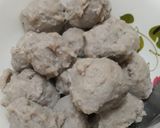 Foto langkah ke 4 dari resep Baso sapi.
