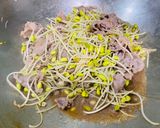 黃豆芽炒牛肉片的食譜步驟4照片