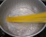 Foto langkah ke 1 dari resep Pasta carbonara simple.