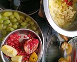 स्पाइसी फ्रूट कस्टर्ड (Spicy fruit custard recipe in Hindi) रेसिपी चरण 3 फोटो