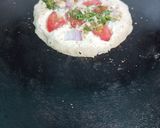 चीझी रवा उत्तपम (cheese rava uttapam recipe in marathi) रेसिपी स्टेप 2 फोटो 