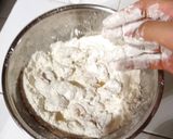 Foto langkah ke 6 dari resep Ayam Popcorn Goreng Bawang.