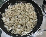 A picture of step 3 of Curry Leaves Rice.