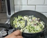Foto del paso 3 de la receta: Tartas de acelga, queso, verdeo y puerro