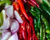Foto langkah ke 3 dari resep Tumis cumi pelangi.