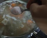 Foto langkah ke 5 dari resep Sop ceker kentang.