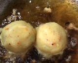 A picture of step 5 of Stuffed Potato bombs.