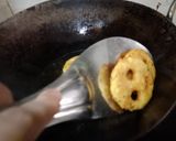 A picture of step 6 of Baby potato and cornflour smiley 😊.