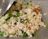 รูปขั้นตอนการทำที่ 4 ของ ข้าวผัดเกลือ(เจ)