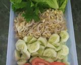 Foto langkah ke 2 dari resep Gado gado Sederhana.