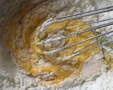 Foto del paso 2 de la receta: Alfajorcitos de maicena en microondas (listos en 3 minutos) 😋