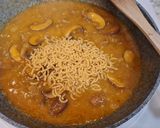 Foto del paso 4 de la receta: Fideuá de rabo de toro y champiñones