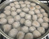 Foto langkah ke 4 dari resep Bakso sapi.